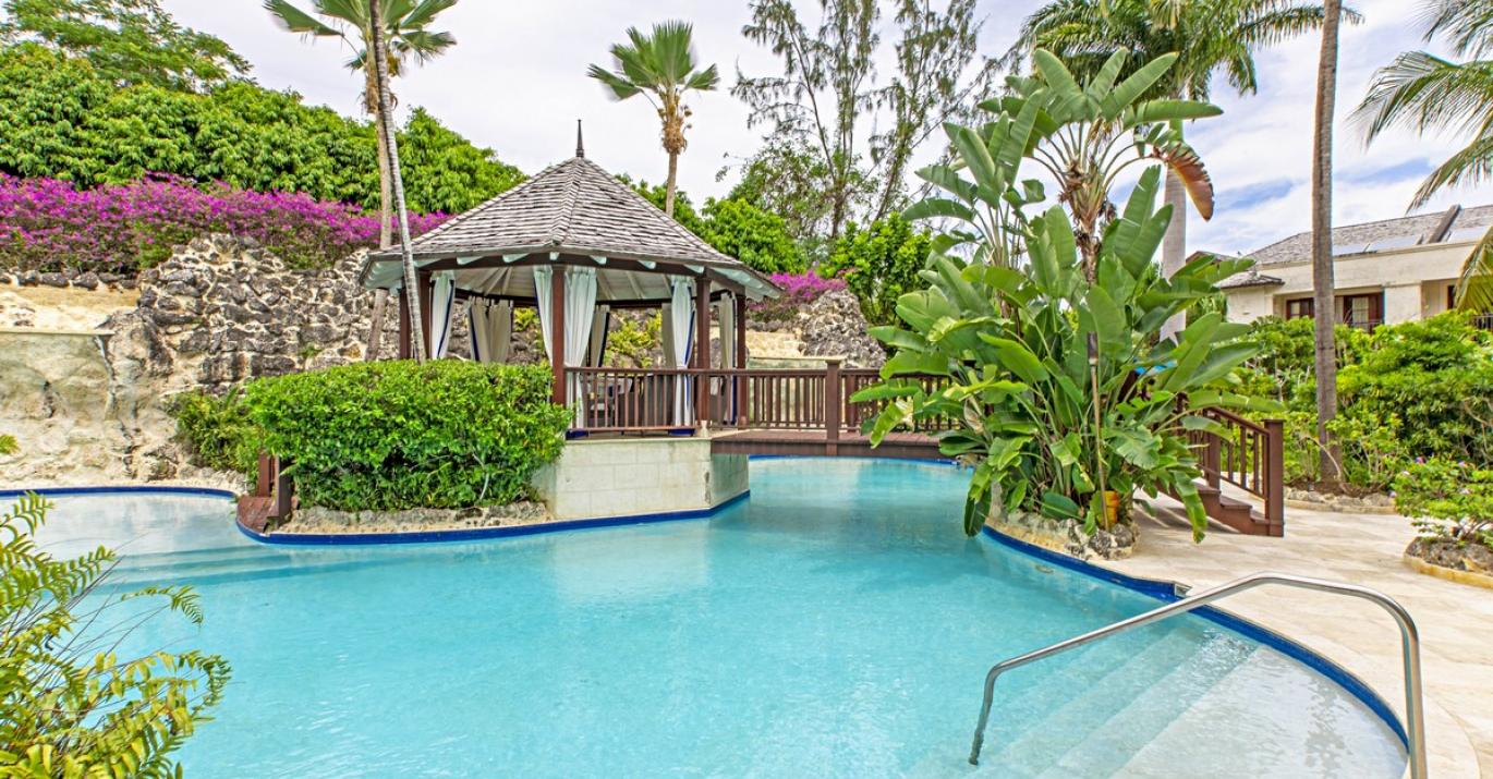 Claridges Communal Pool