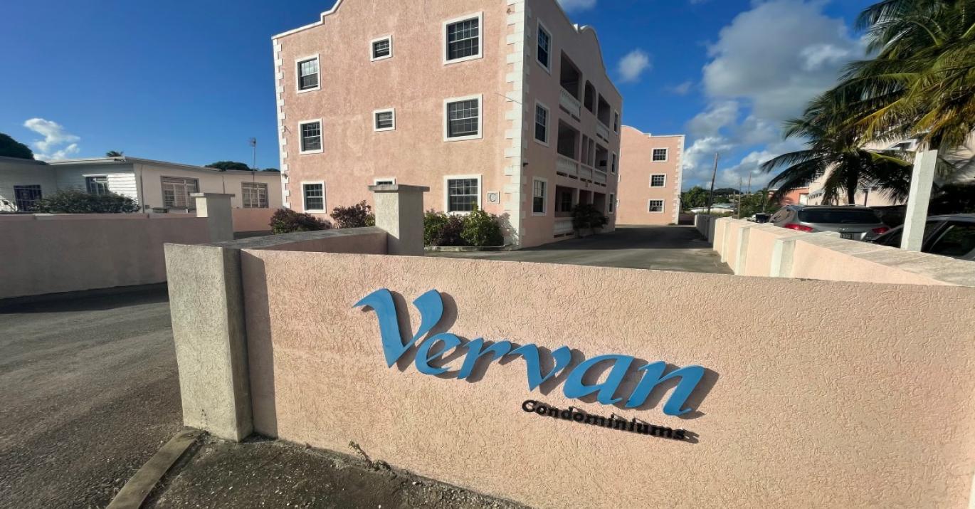 Vervan Condominiums External