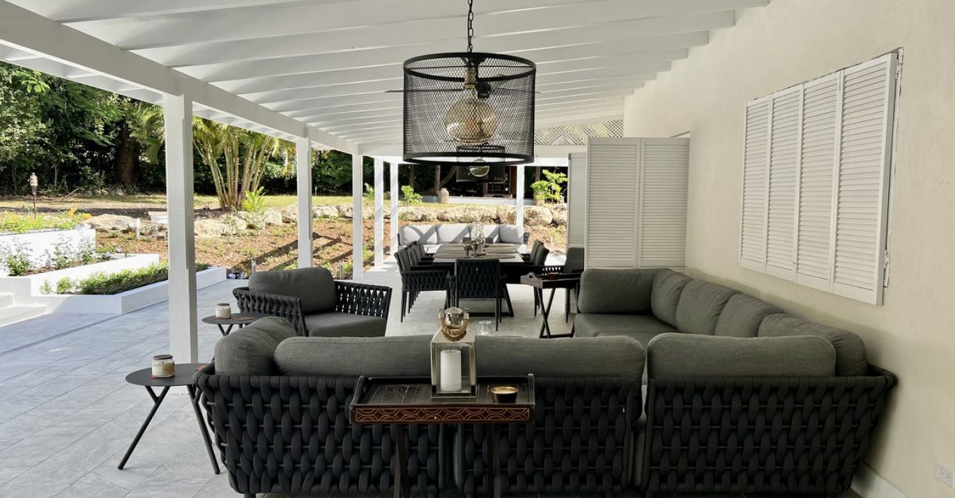 Whitewoods Outdoor Living Area